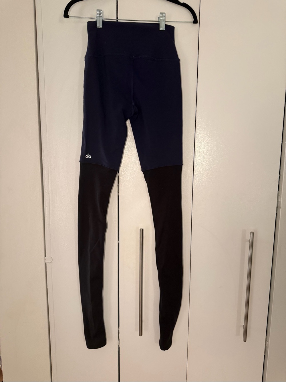 ALO Yoga Goddess Ribbed Leggings — Navy/Black